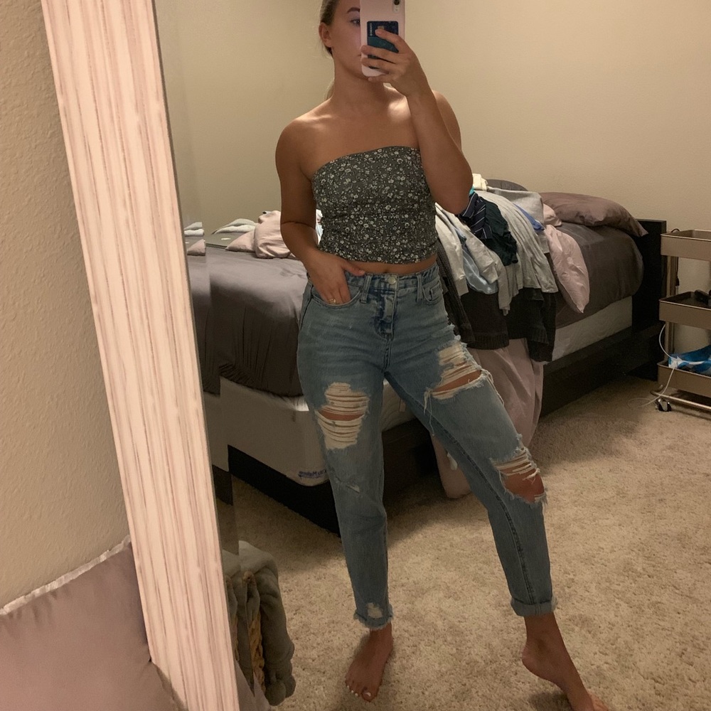 Distressed boyfriend  jeans